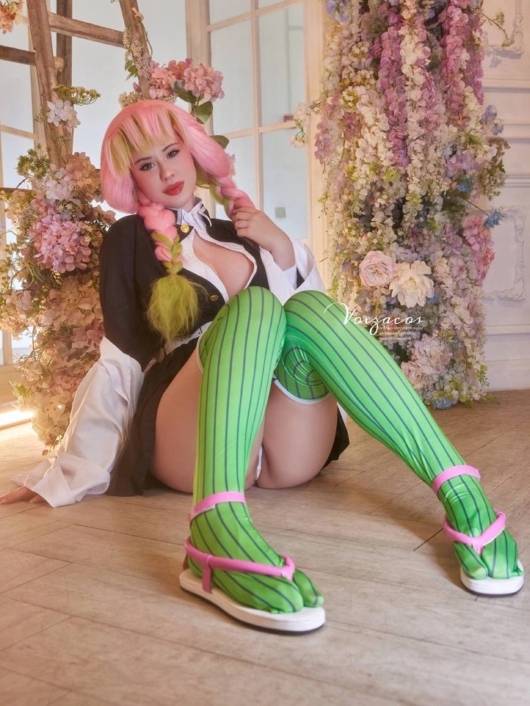 Voezacos - Mitsuri Kanroji - Mitaku photo 1-2