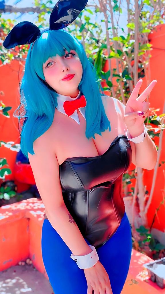 Arelly Trujillo - Bulma Bunny Suit - Mitaku photo 1-2