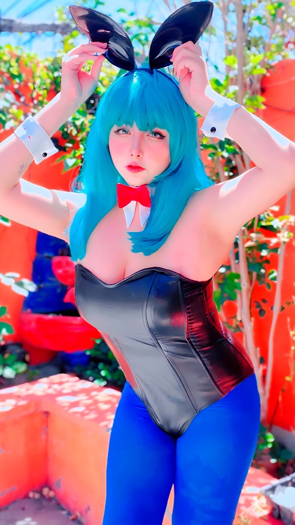 Arelly Trujillo - Bulma Bunny Suit - Mitaku photo 1-3