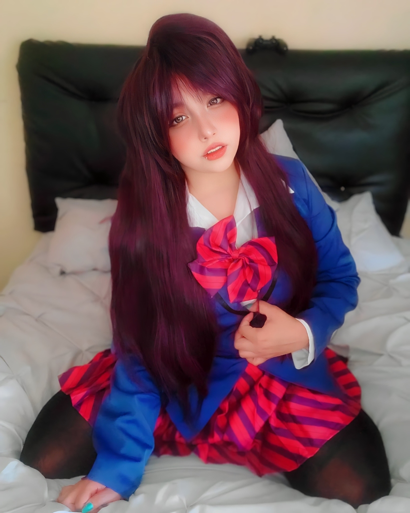 Arelly Trujillo - Komi Shouko - Mitaku photo 1-2