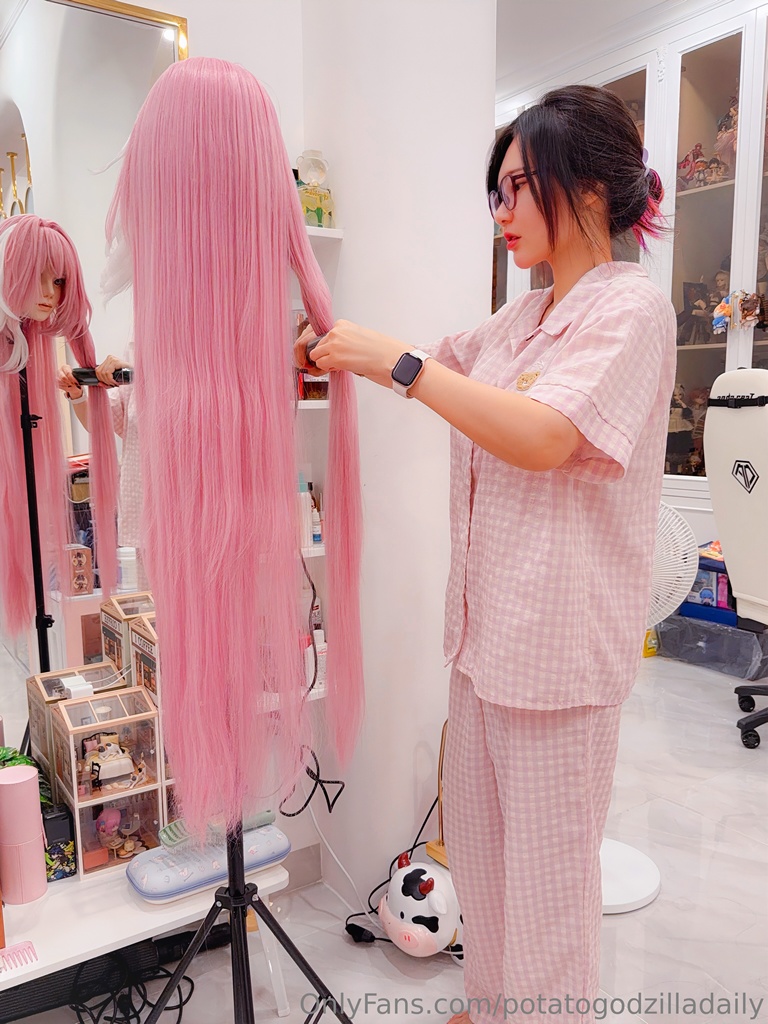 Potato Godzilla - OnlyFans Nude Nov 1-30, 2025 - Mitaku photo 3-0