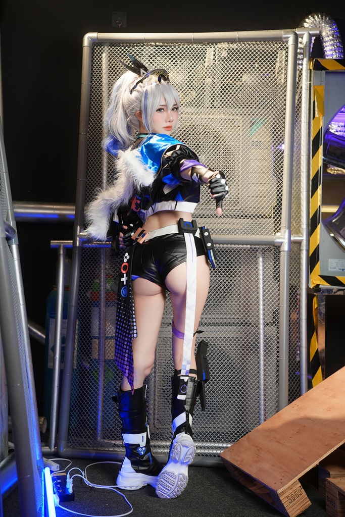 Sally Dorasnow - Silver Wolf (Honkai: Star Rail) - Mitaku photo 2-2