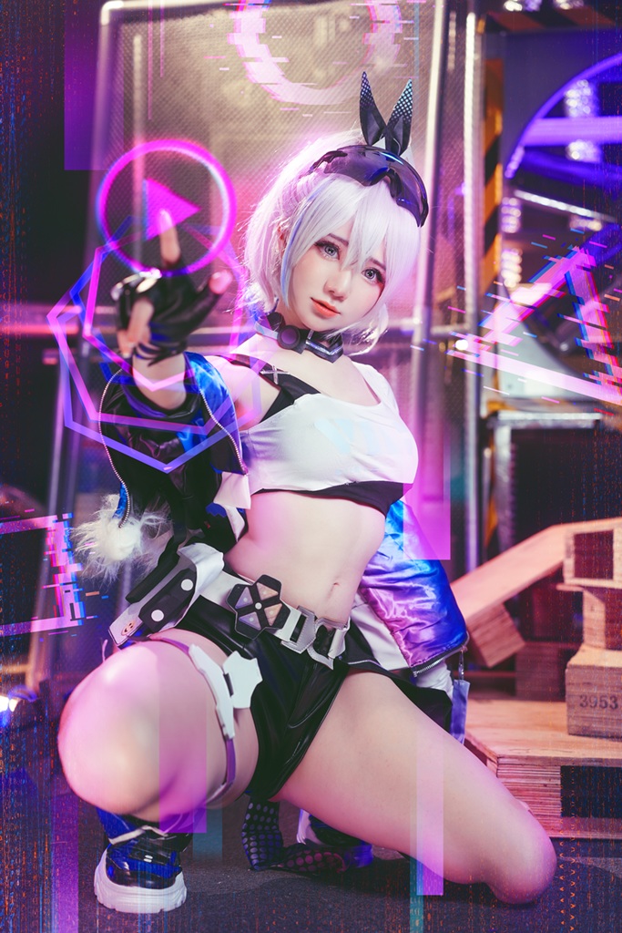 Sally Dorasnow - Silver Wolf (Honkai: Star Rail) - Mitaku photo 1-3