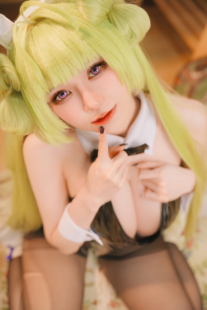 Sally Dorasnow - Soda Bunny Suit (NIKKE) - Mitaku photo 2-0