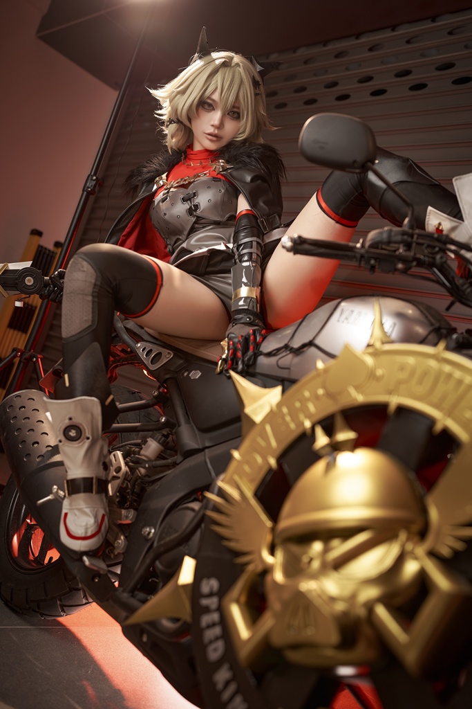 ZinieQ - Caesar King - Mitaku photo 1-3