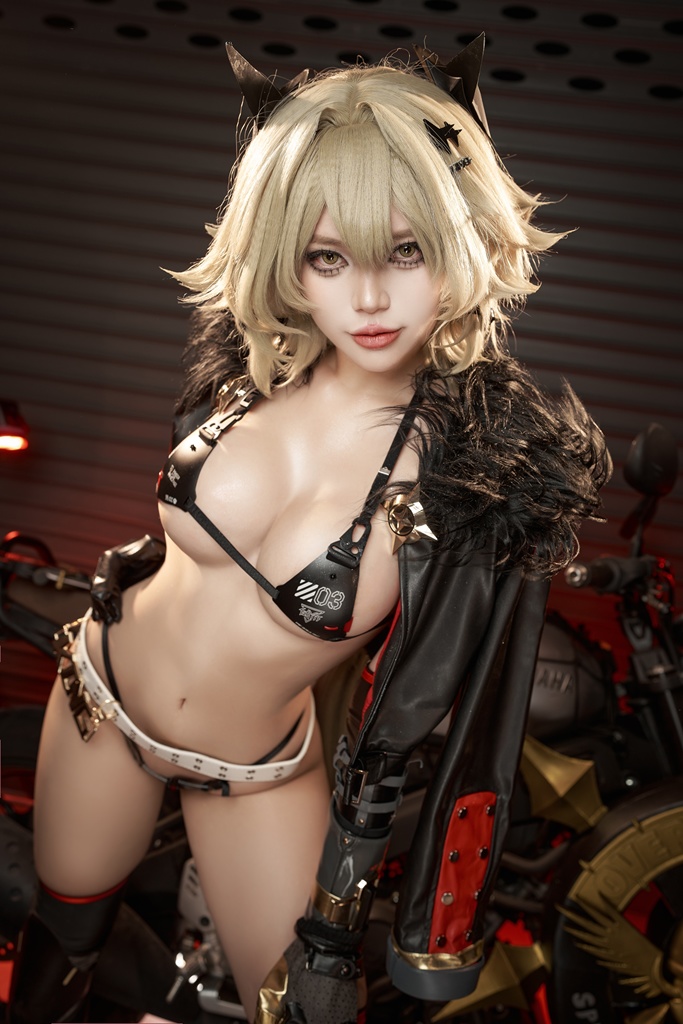 ZinieQ - Caesar King - Mitaku photo 1-8