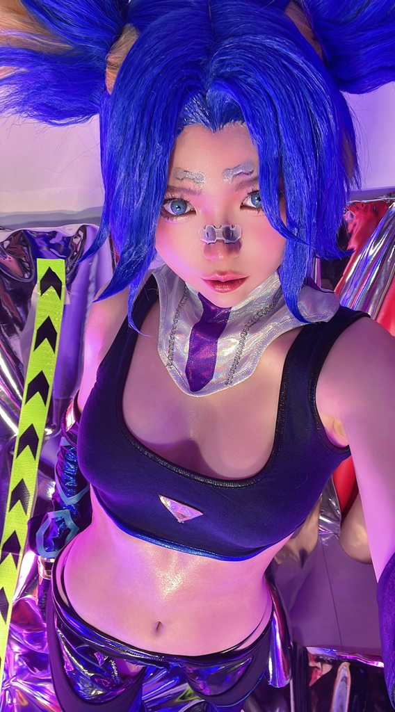 ZinieQ - Neon (Valorant) - Mitaku photo 2-13