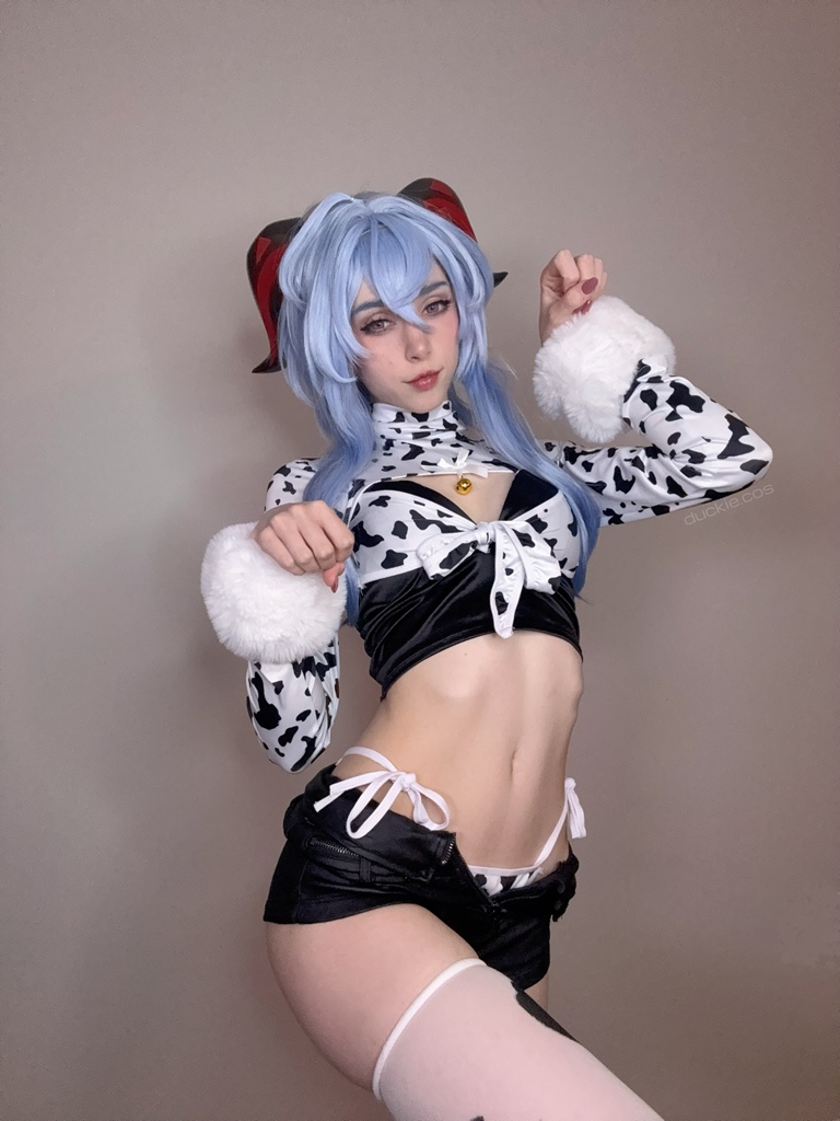 Duckie Cos - Ganyu Cow - Mitaku photo 1-0