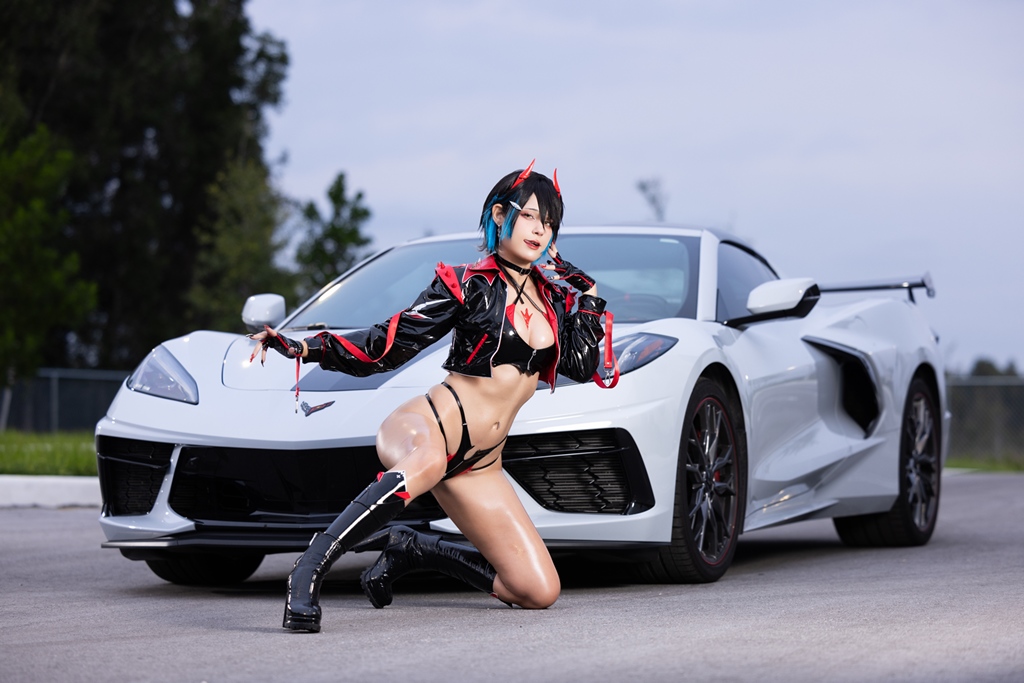 Jean WanWan - Race Queen Ulrich von Hutten (Azur Lane) - Mitaku photo 1-11