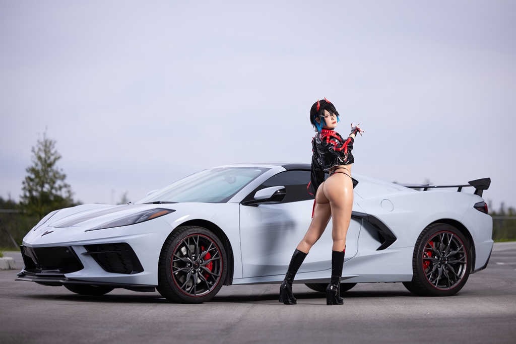 Jean WanWan - Race Queen Ulrich von Hutten (Azur Lane) - Mitaku photo 1-6