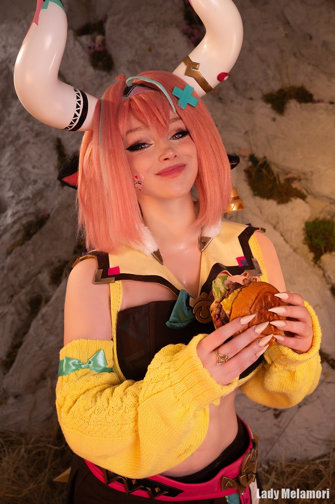 Lady Melamori - Varesa - Mitaku photo 1-10