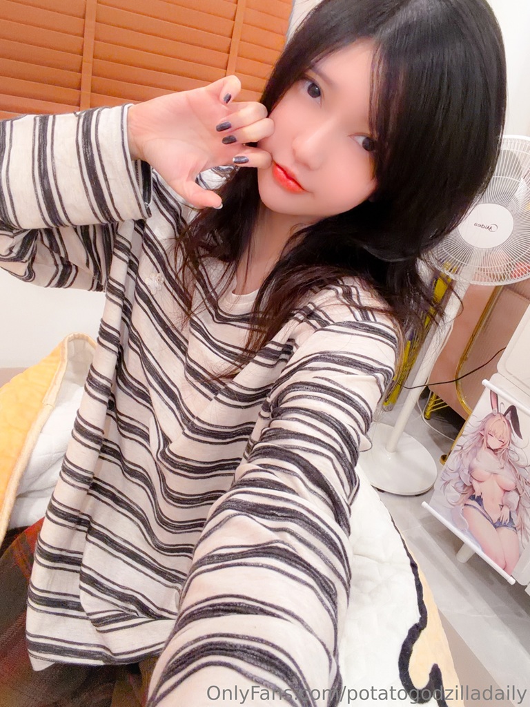 Potato Godzilla - OnlyFans Nude Dec 1-31, 2025 - Mitaku photo 1-1