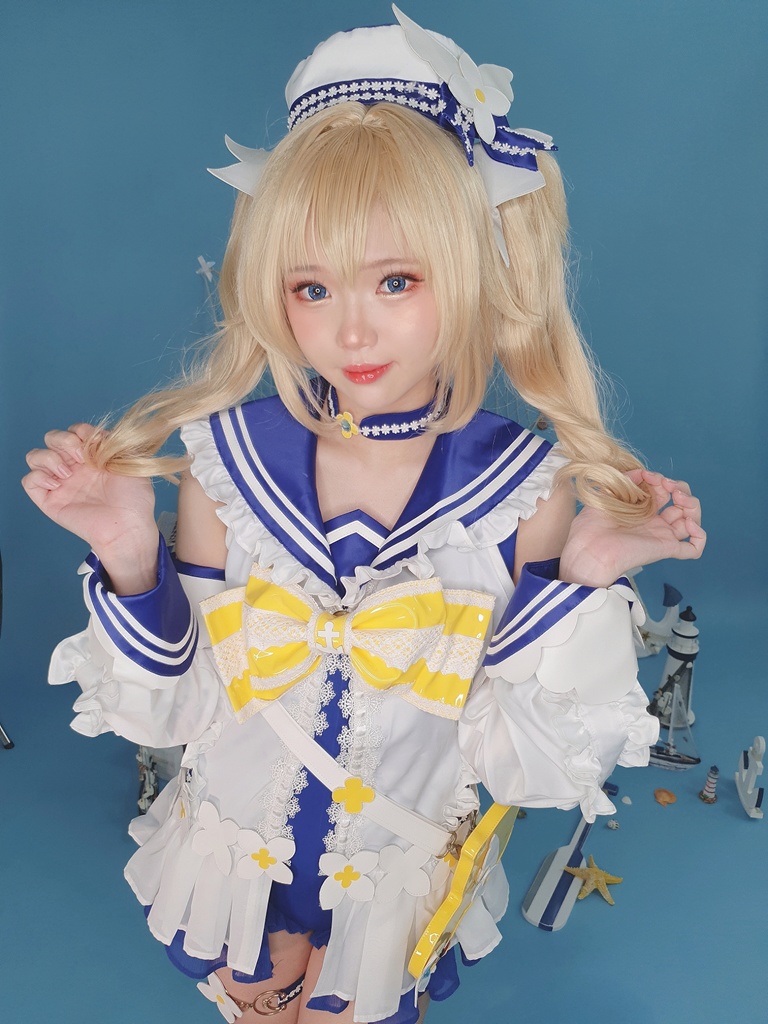 ZinieQ - Barbara Swimsuit (Genshin Impact) - Mitaku photo 2-4