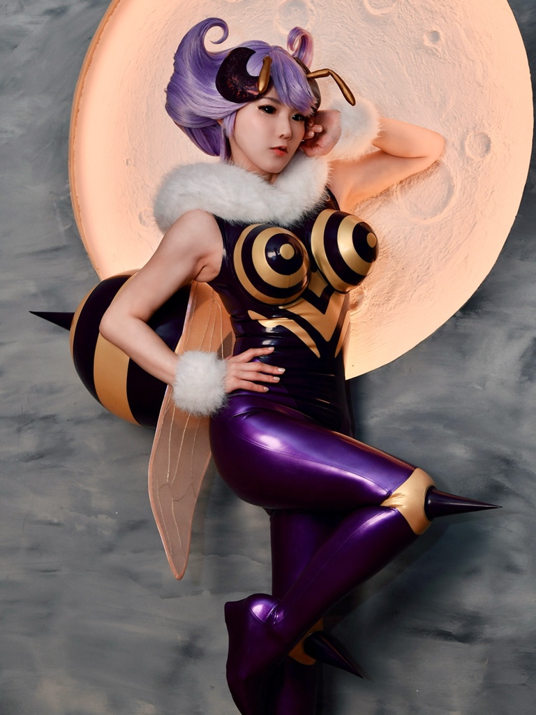 Kaho Shibuya - Q-Bee - Mitaku photo 1-0