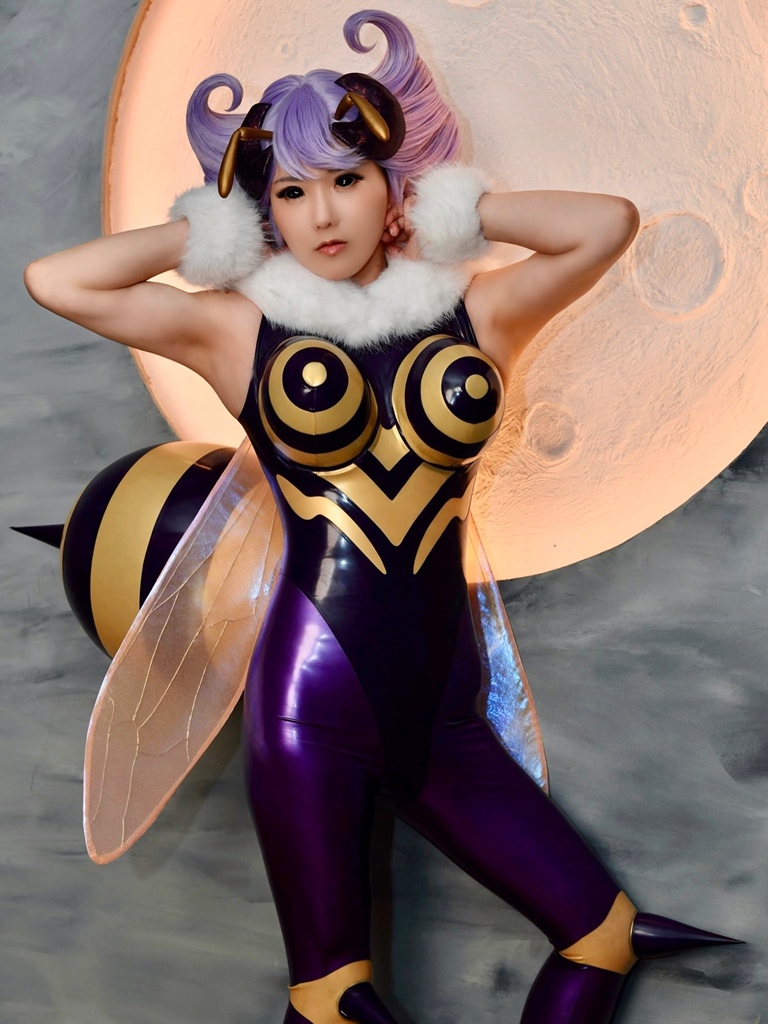 Kaho Shibuya - Q-Bee - Mitaku photo 1-2