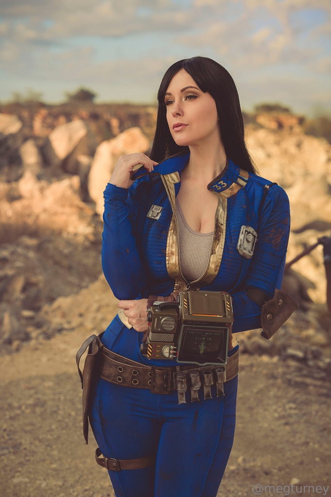 Meg Turney - Vault Dweller - Mitaku photo 1-6