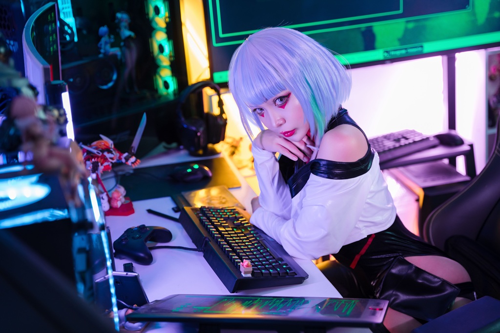 Umeko J - Lucy (Cyberpunk Edgerunners) - Mitaku photo 1-12