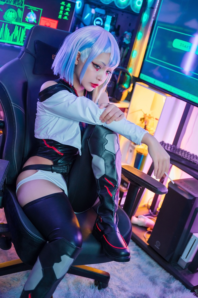 Umeko J - Lucy (Cyberpunk Edgerunners) - Mitaku photo 1-5