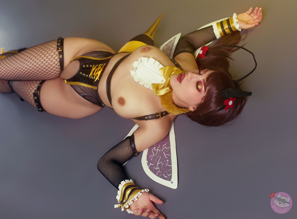 Zoe Volf - Queen Bee Tifa - Mitaku photo 2-1