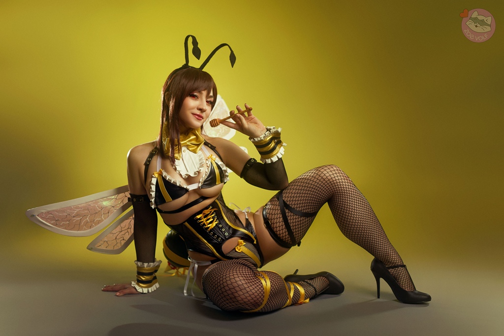 Zoe Volf - Queen Bee Tifa - Mitaku photo 1-6