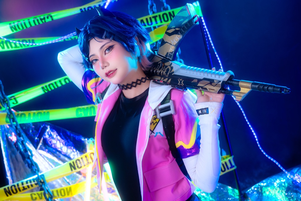 Miinmeow - Clove (Valorant) - Mitaku photo 1-5