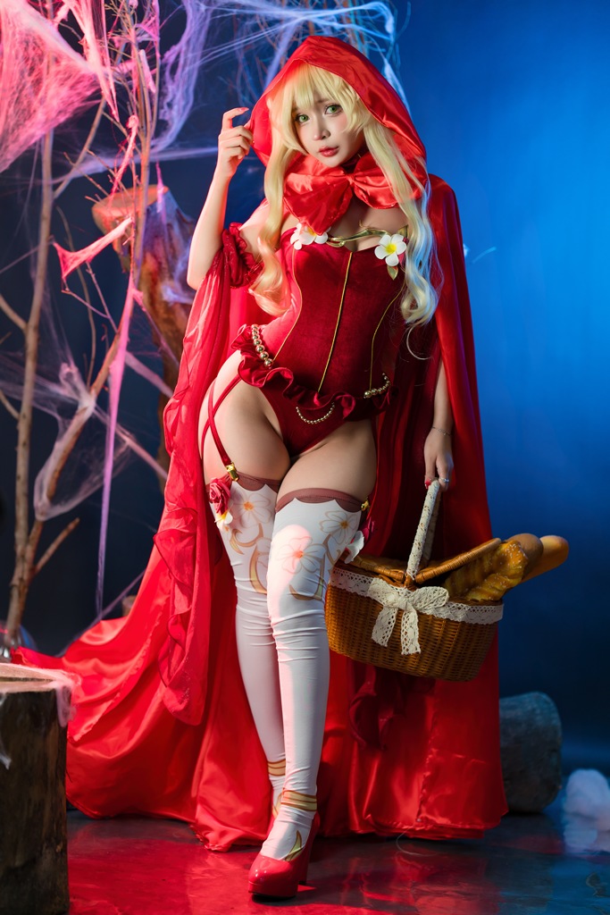 Umeko J - Little Red Riding Hood - Mitaku photo 1-2