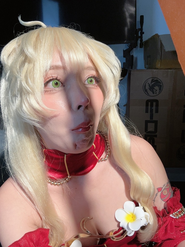 Umeko J - Little Red Riding Hood - Mitaku photo 5-17