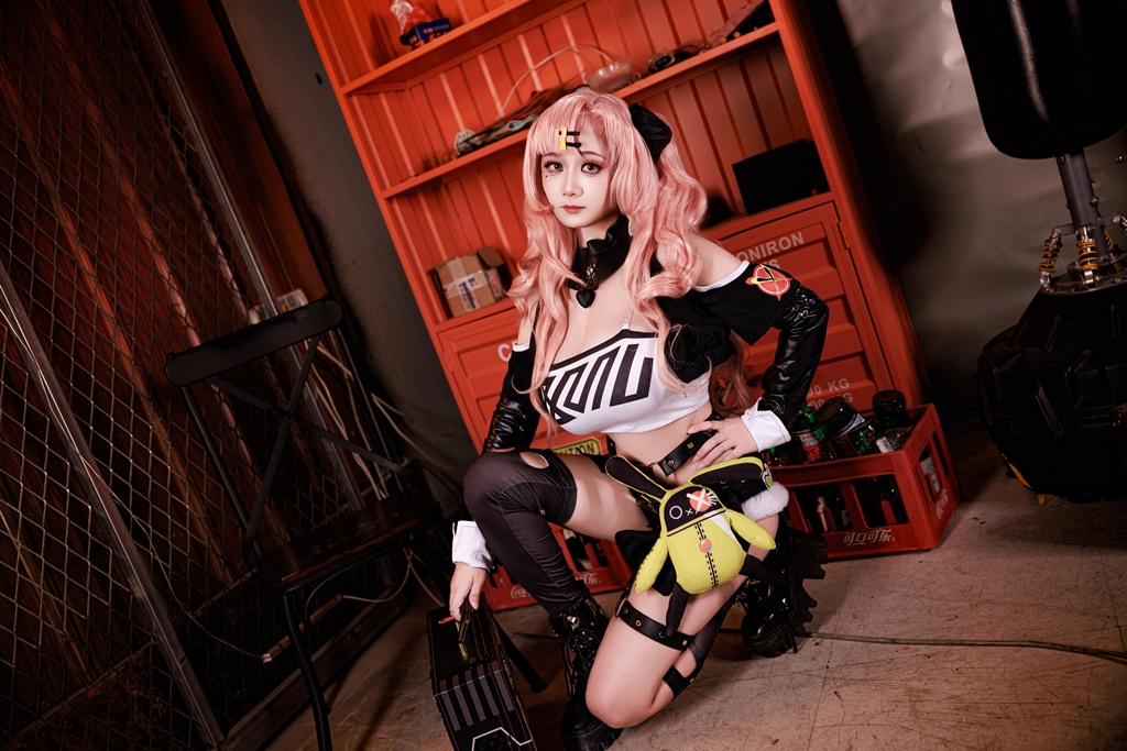 Axuexue Yuki 阿雪雪 - Nicole (Zenless Zone Zero) - Mitaku photo 1-0