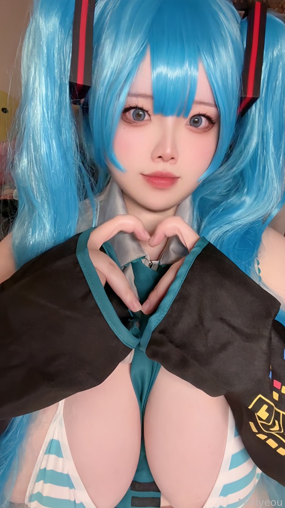 Miniyeou - Hatsune Miku - Mitaku photo 1-9