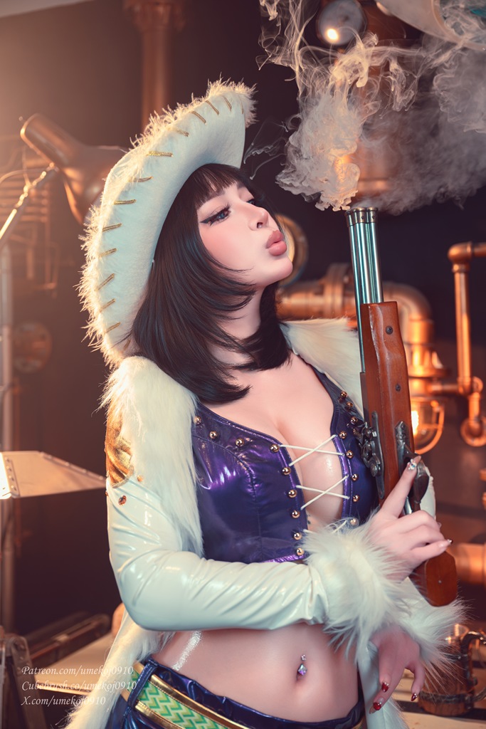 Umeko J - Nico Robin (Miss All Sunday) - Mitaku photo 1-9