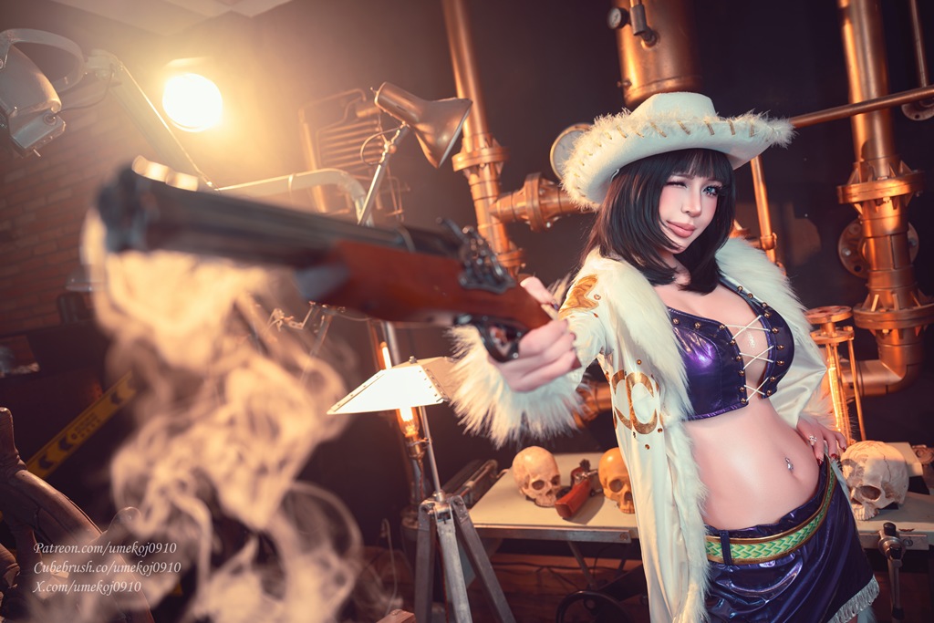 Umeko J - Nico Robin (Miss All Sunday) - Mitaku photo 1-10