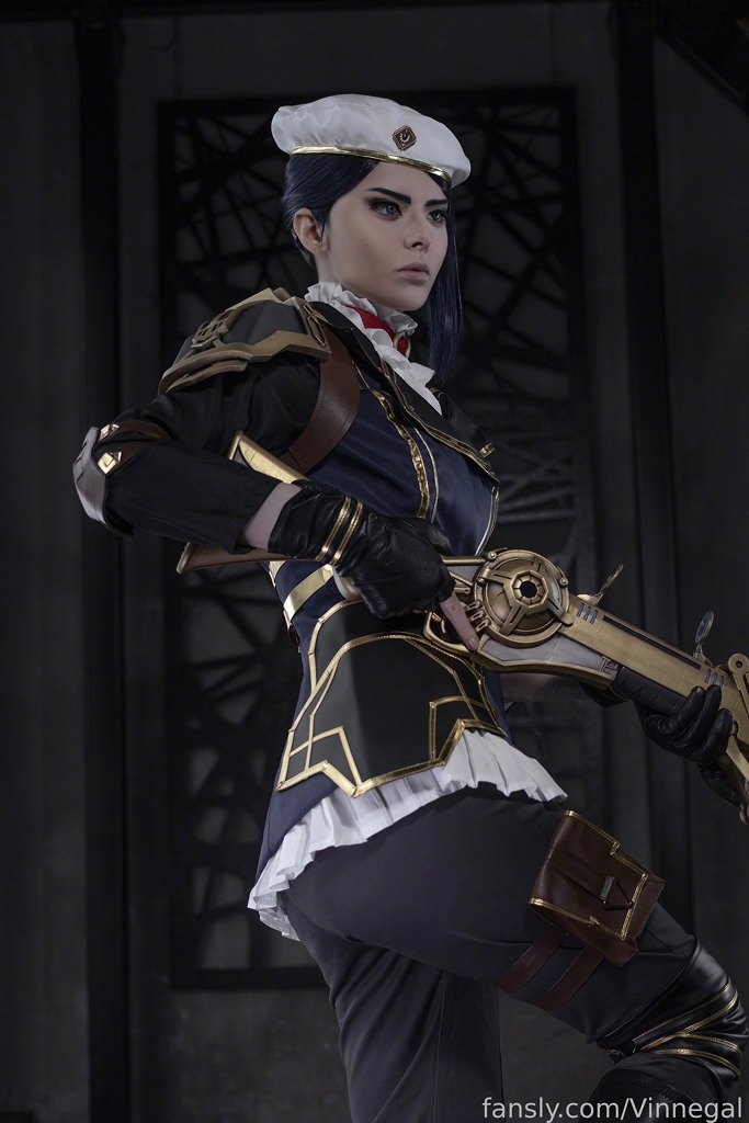 Vinnegal - Caitlyn Arcane - Mitaku photo 1-16