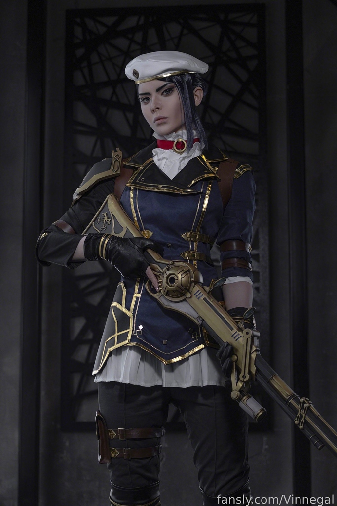 Vinnegal - Caitlyn Arcane - Mitaku photo 1-2