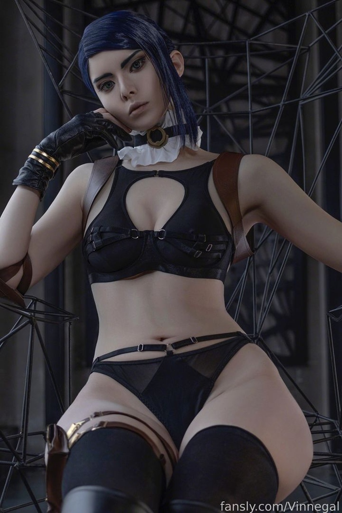 Vinnegal - Caitlyn Arcane - Mitaku photo 2-9