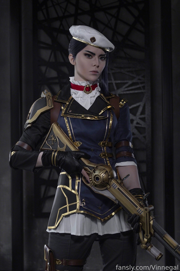 Vinnegal - Caitlyn Arcane - Mitaku photo 1-3