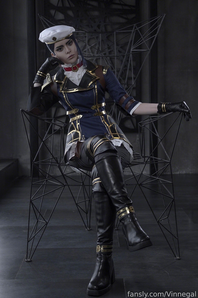 Vinnegal - Caitlyn Arcane - Mitaku photo 1-8