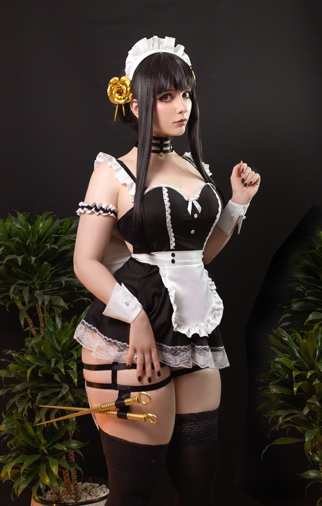 Mirikashi - Yor Forger Maid - Mitaku photo 1-0