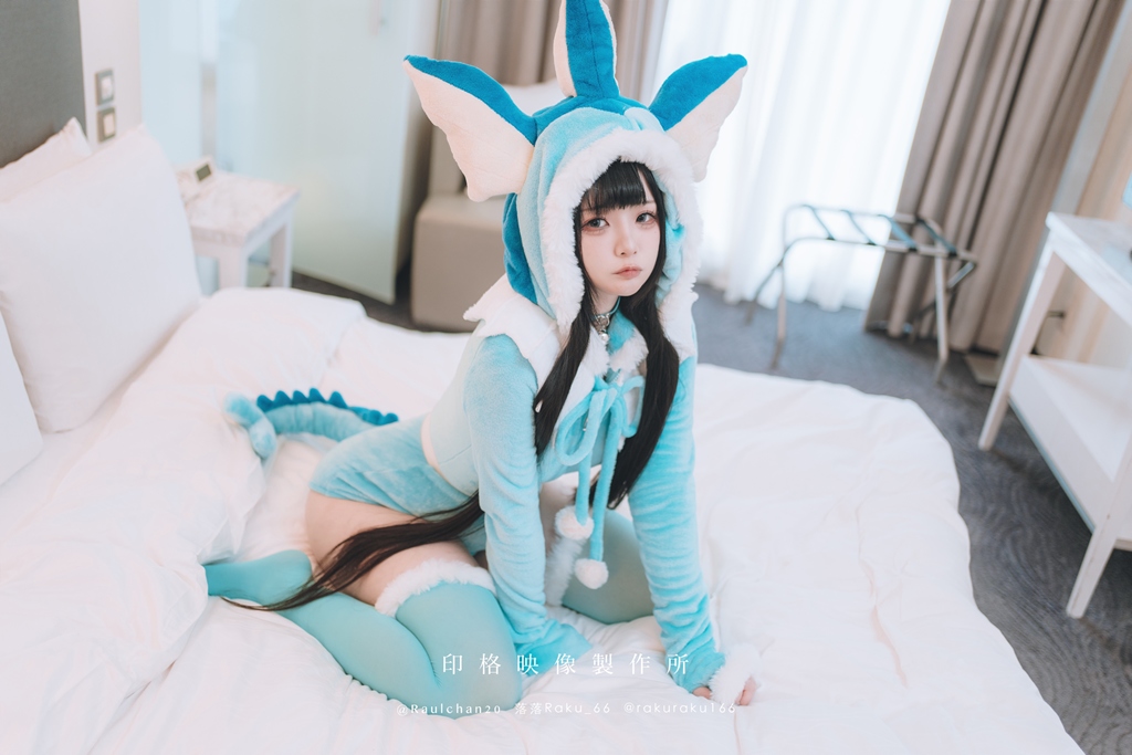 Raku 落落 - Vaporeon - Mitaku photo 1-3