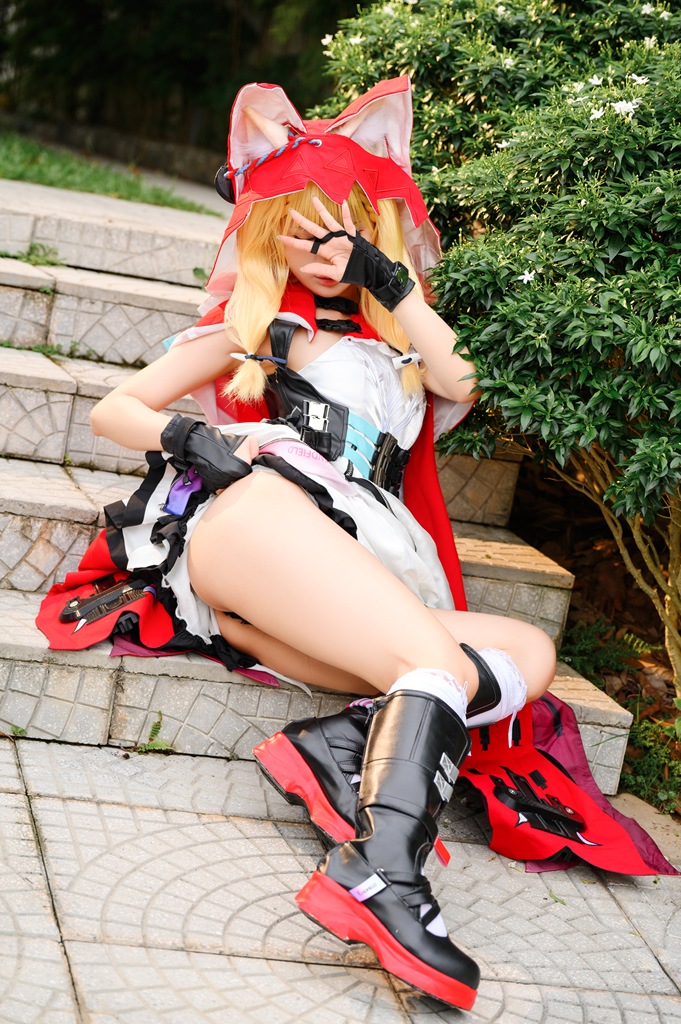 PoppaChan - Rossi (Arknights: Enfield) - Mitaku photo 1-9