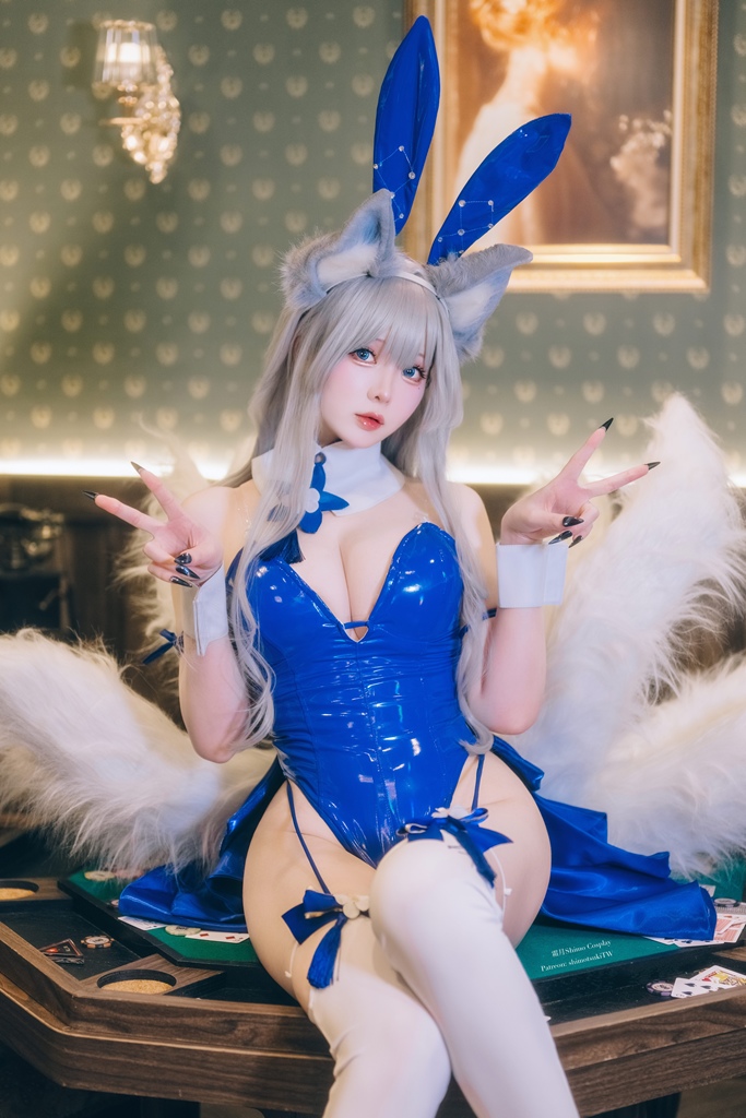 Shimo - Shinano Bunny Suit (Azur Lane) - Mitaku photo 1-3