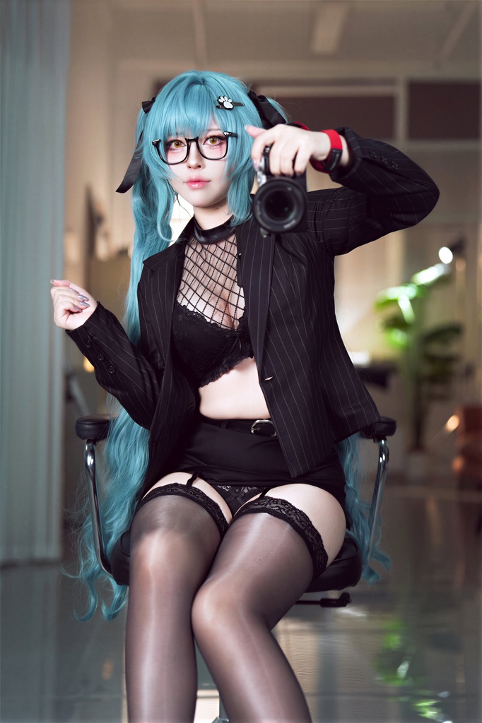 Banbanko 半半子 - Privaty Sharp Lesson (NIKKE) - Mitaku photo 3-4
