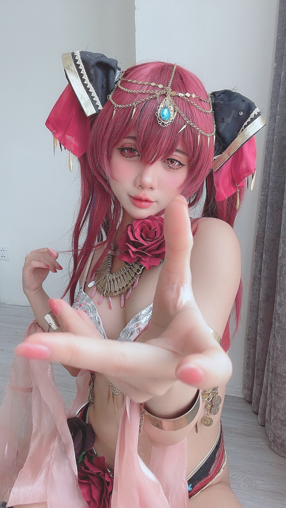 PoppaChan - Houshou Marine Dancer - Mitaku photo 4-5