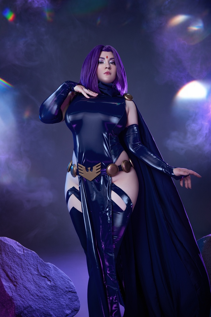 Zoe Volf - Raven - Mitaku photo 1-1