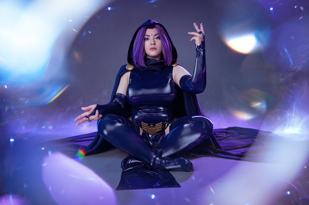 Zoe Volf - Raven - Mitaku photo 1-6
