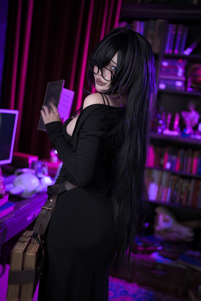 ZinieQ - Label (NIKKE) - Mitaku photo 1-2